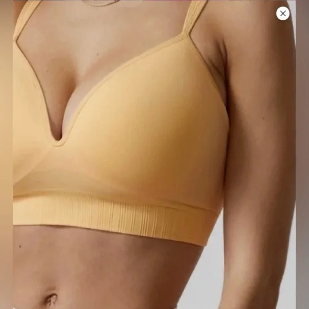 Athleta Embrace Bra D-DD //  Lunaria Yellow